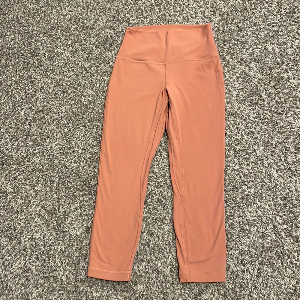 Lululemon crop (capris) leggings, size 6